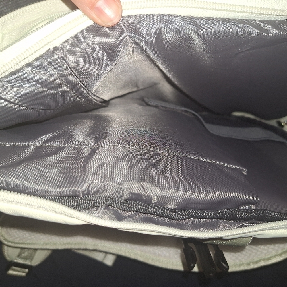 Convertible Backpack Luggage Expandable USB Port - Picture 4 of 6